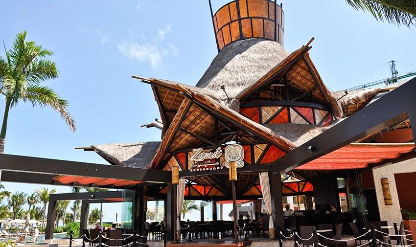 Zam&aacute; Restaurant at Villa del Palmar Cancun Resort